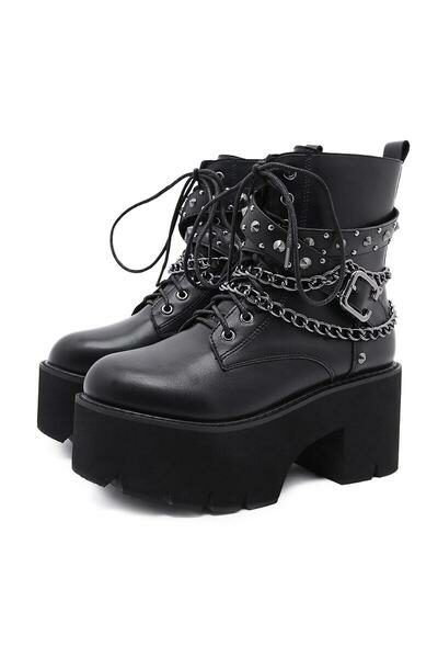 Lange Emo-Stiefel