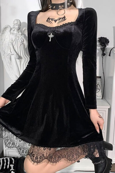 Schwarzes Emo Kleid