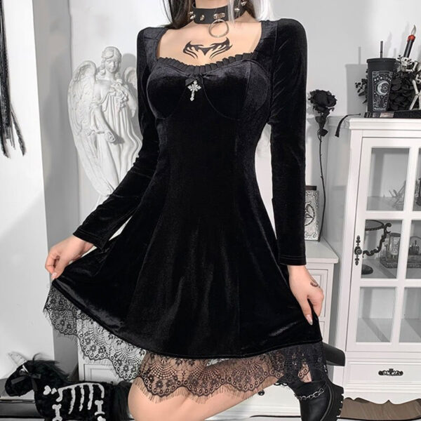 Schwarzes Emo Kleid